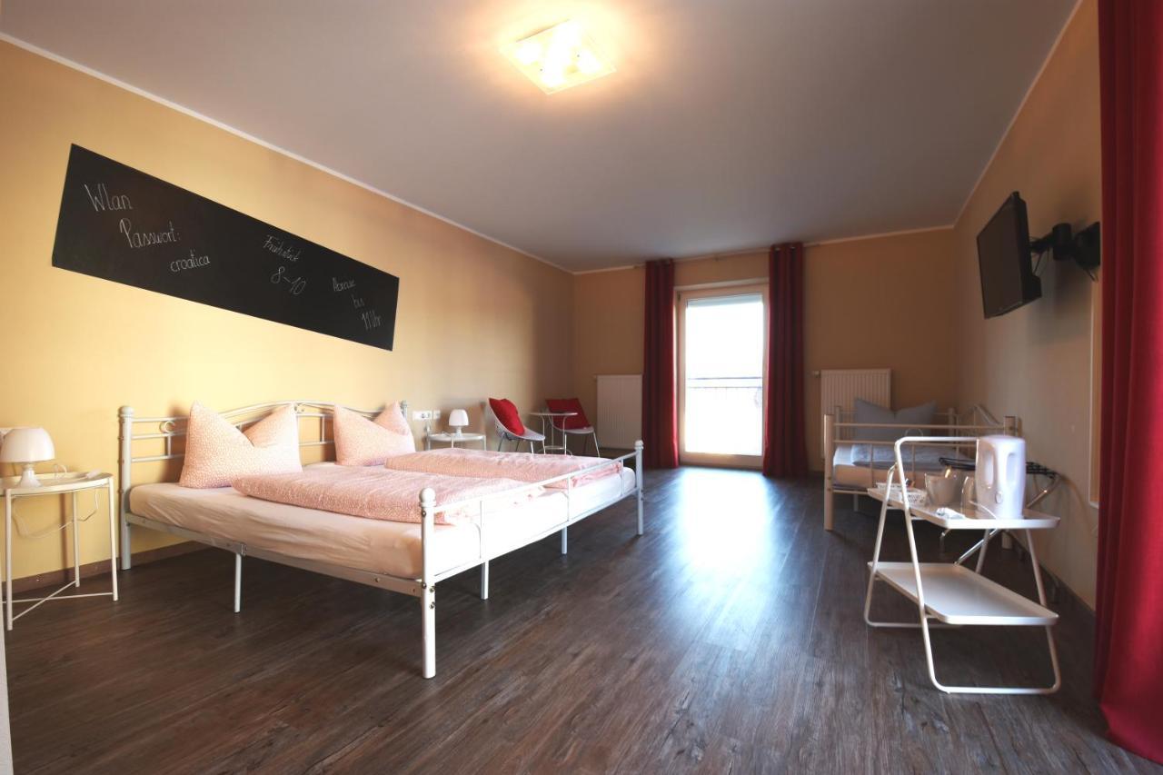 Motel Fuessen Im Allgaeu Exterior photo